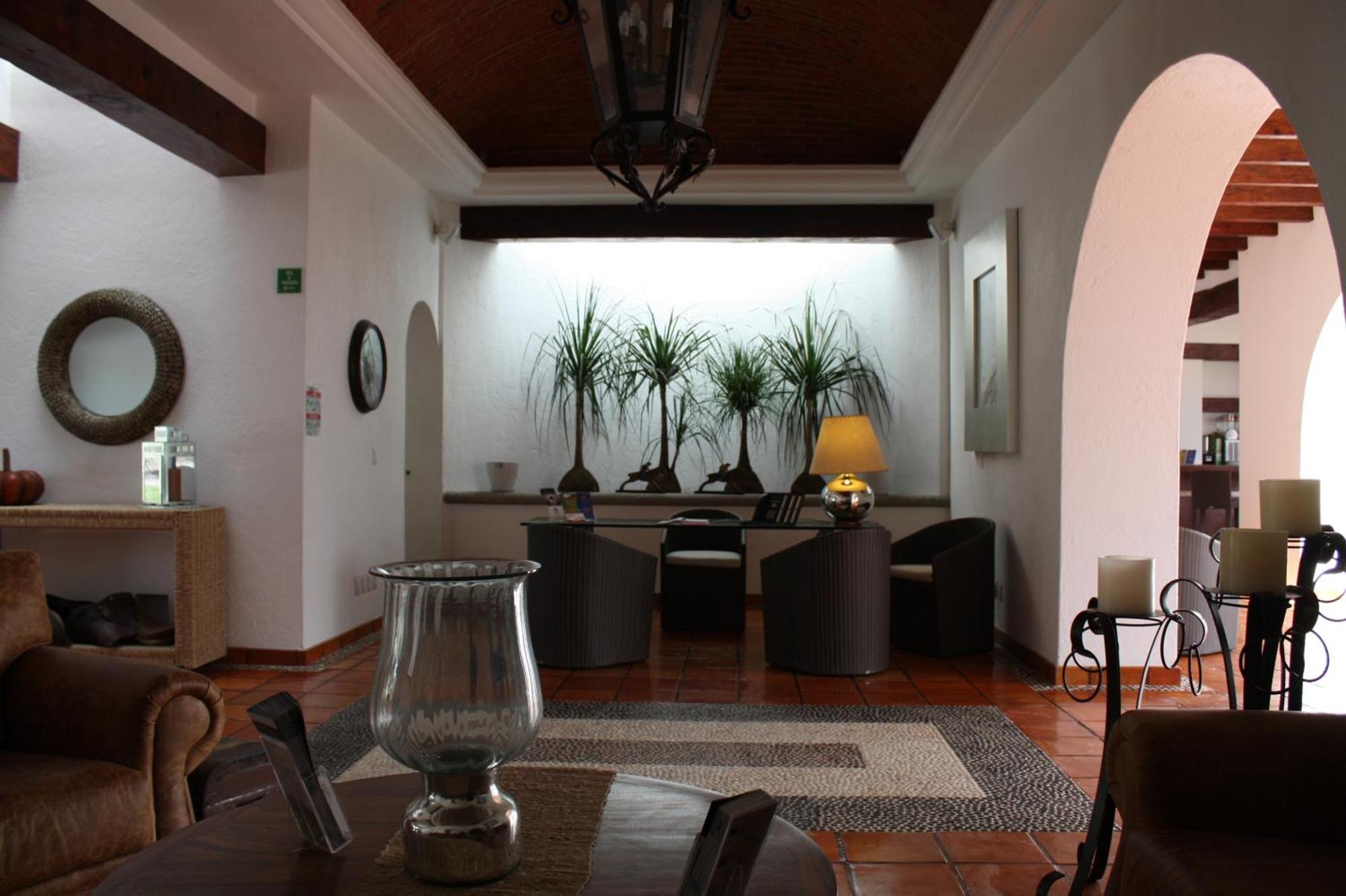 Hotel Villa Mexicana Golf&Equestrian Resort El Pueblito  Esterno foto