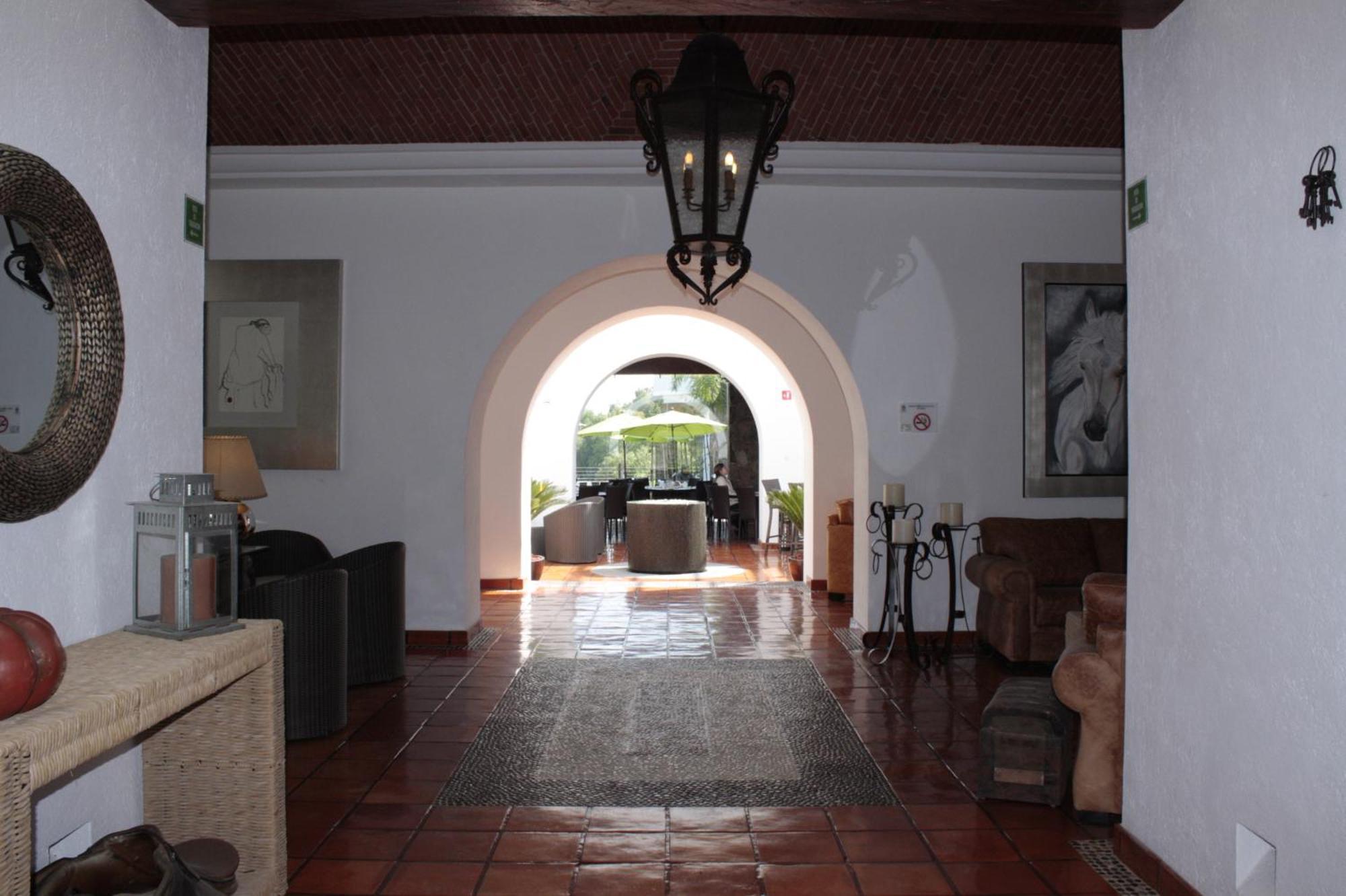 Hotel Villa Mexicana Golf&Equestrian Resort El Pueblito  Esterno foto