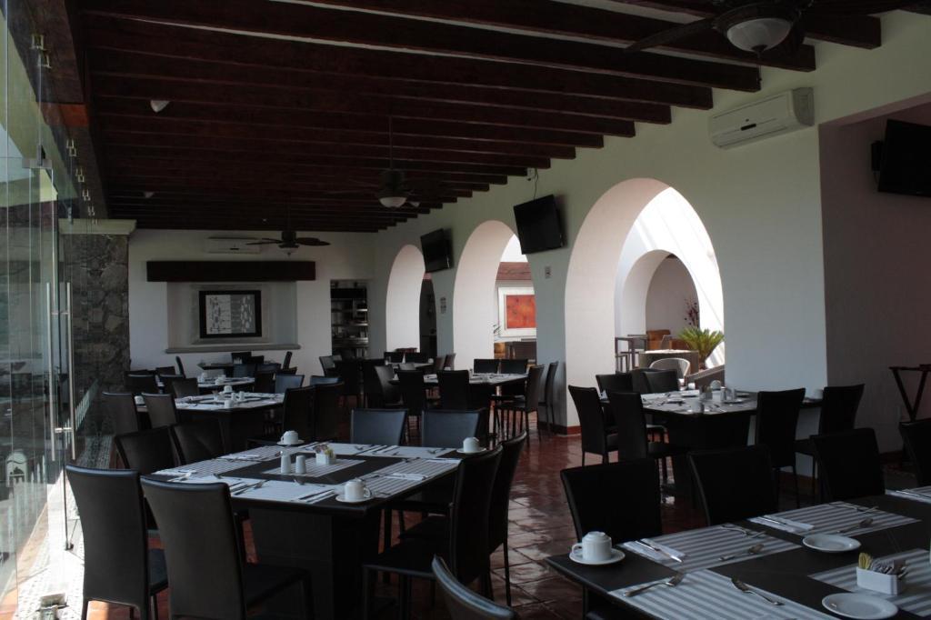 Hotel Villa Mexicana Golf&Equestrian Resort El Pueblito  Esterno foto